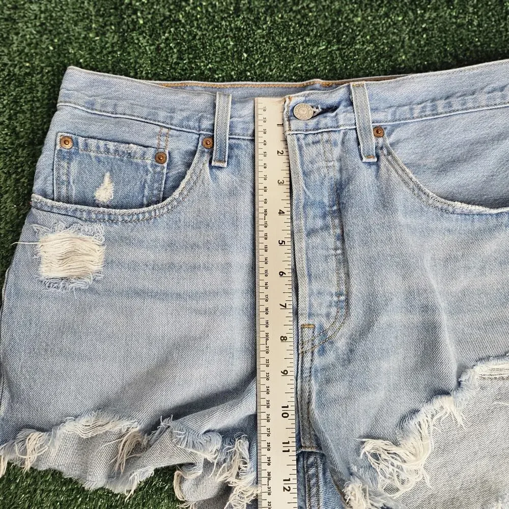 Levi's 501 Women Shorts W30(32) Blue Denim Cut Off Distressed Frayed Button Fly - Picture 11 of 13